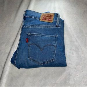 Levi’s 720 Skinny Jeans